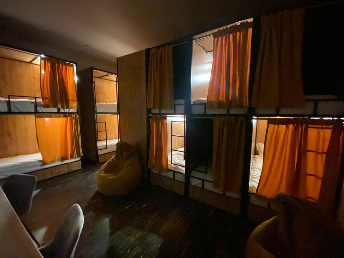 Flats Hostel Астана Экстерьер фото